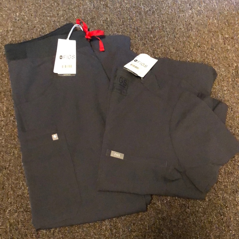 FIGS charcoal sm petite kade and sm Catarina